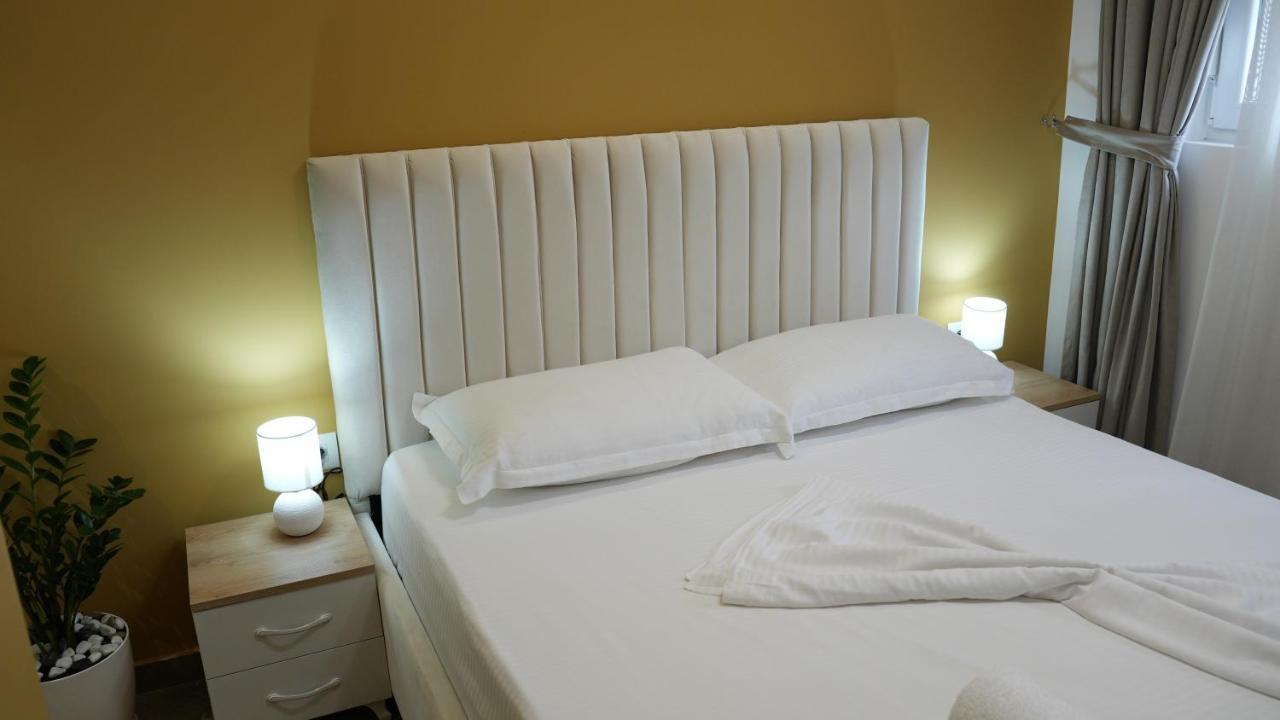 Hotel Luris Golem  Luaran gambar
