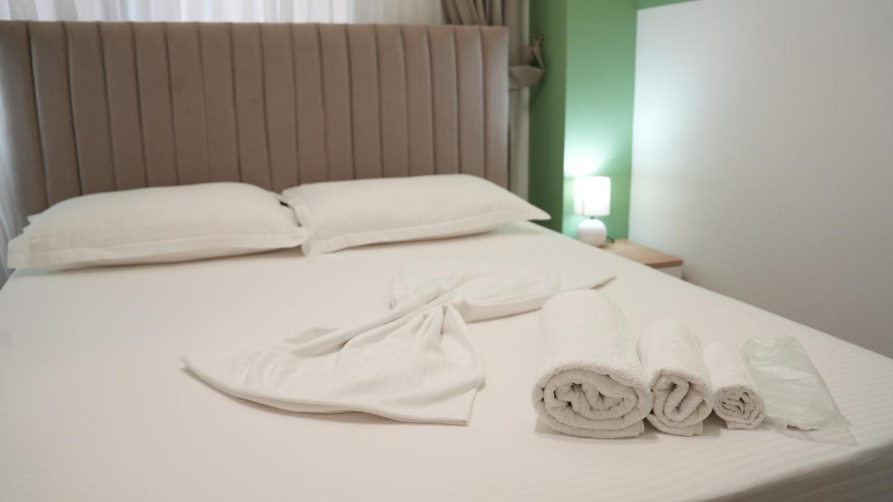 Hotel Luris Golem  Luaran gambar