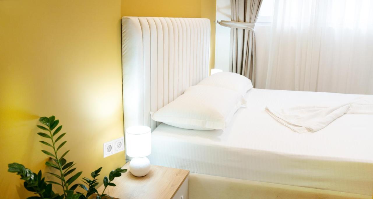 Hotel Luris Golem  Luaran gambar