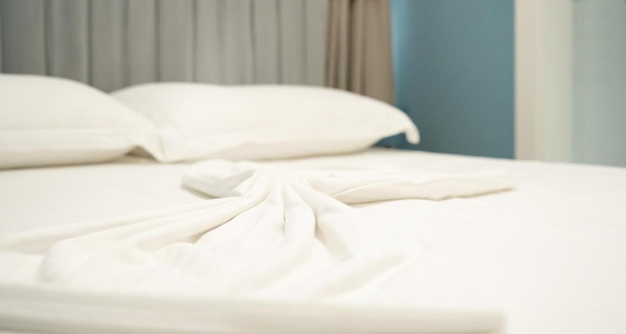 Hotel Luris Golem  Luaran gambar