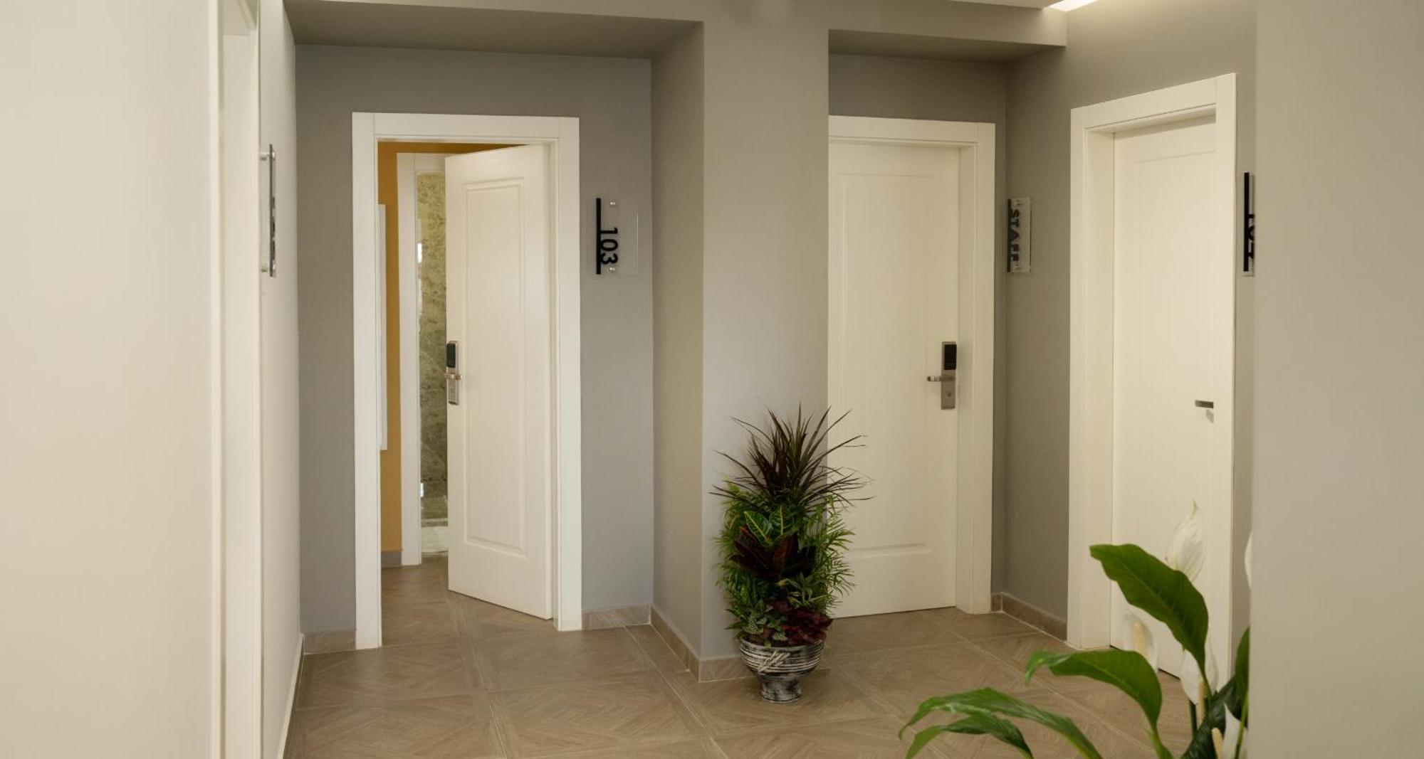 Hotel Luris Golem  Luaran gambar