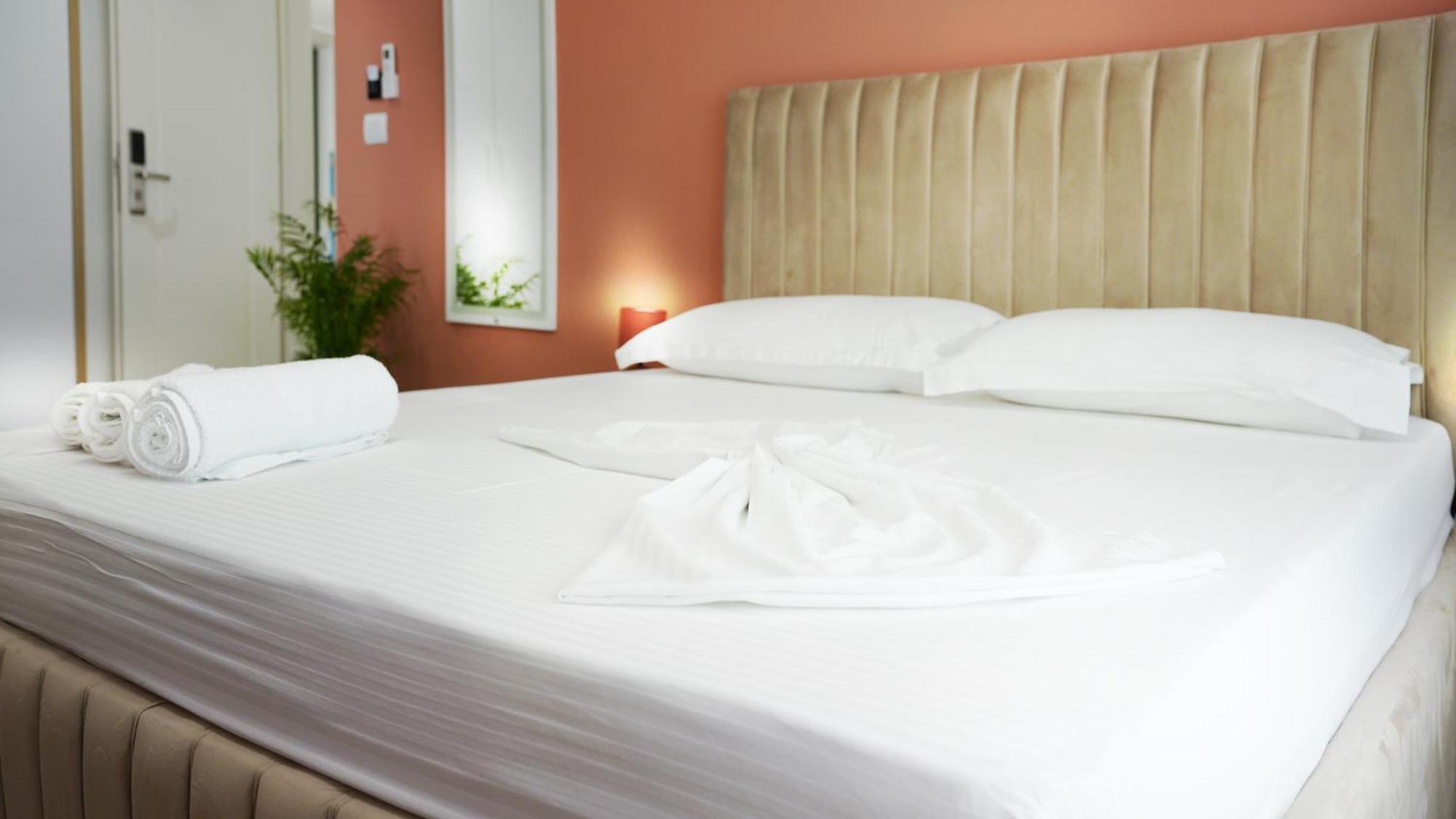 Hotel Luris Golem  Luaran gambar