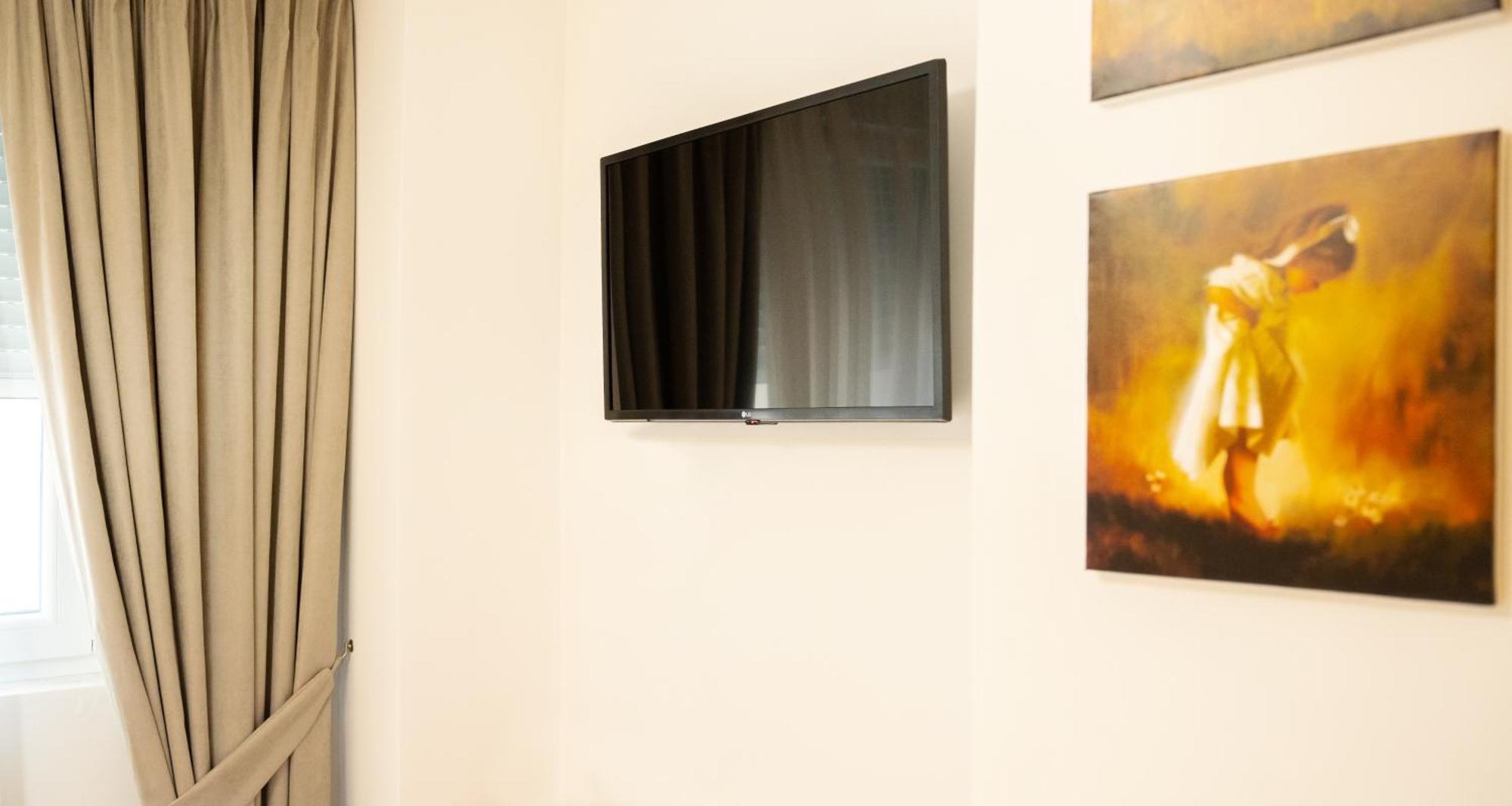 Hotel Luris Golem  Luaran gambar