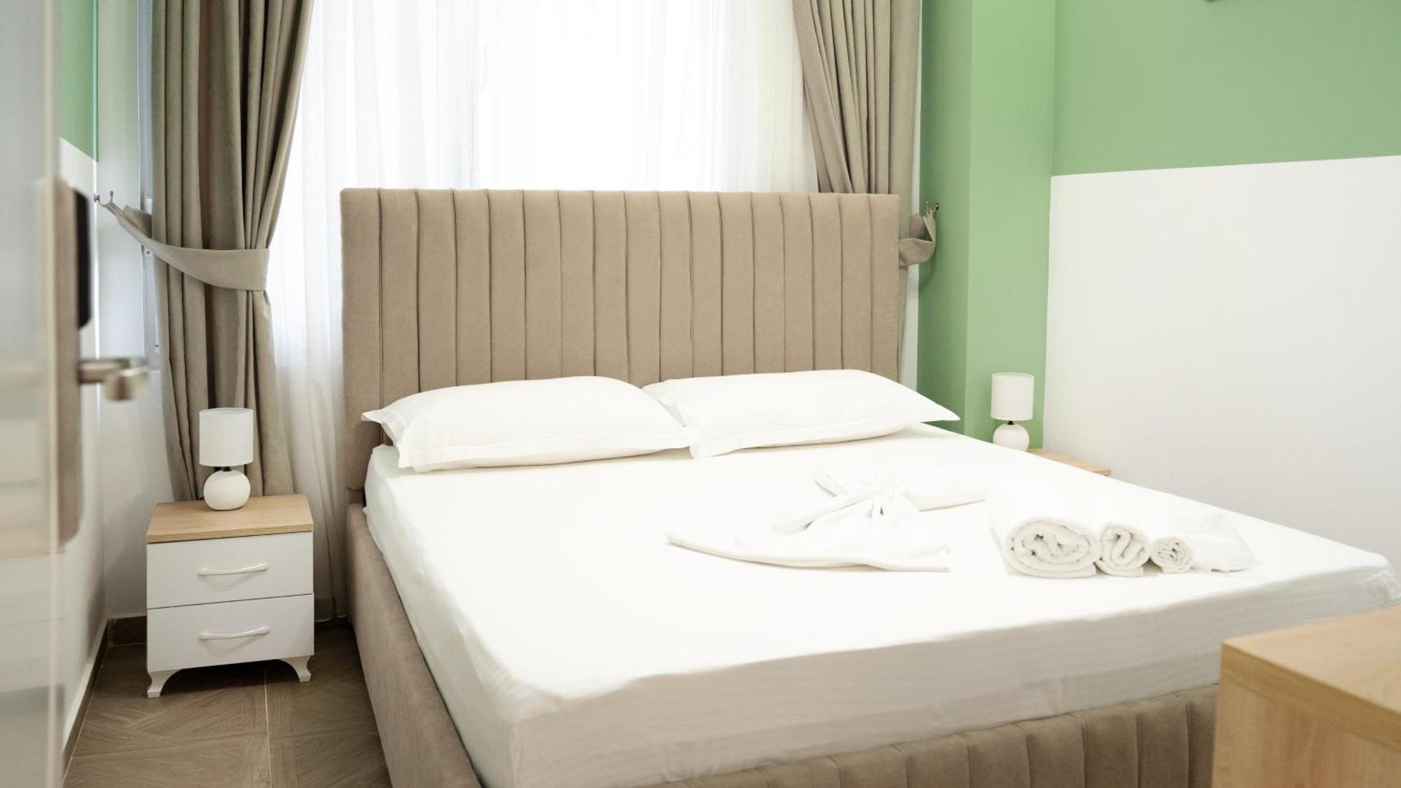 Hotel Luris Golem  Luaran gambar